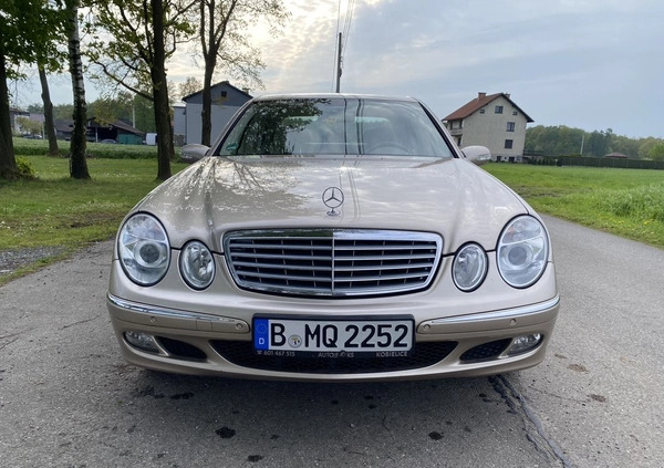 Mercedes-Benz Klasa E cena 22900 przebieg: 275000, rok produkcji 2004 z Radzymin małe 466